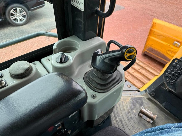 komatsu-d51px-24-image-49