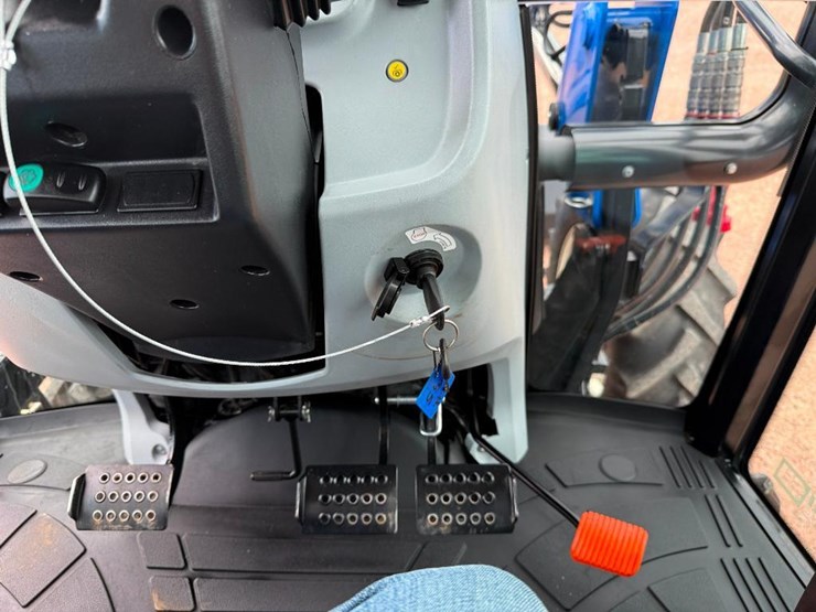 new-holland-workmaster-95-image-49