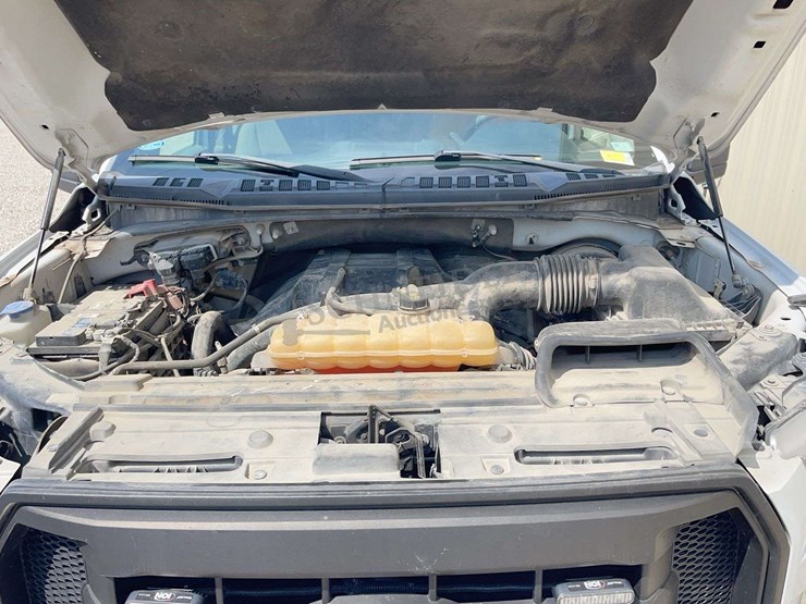 2017-ford-f150-image-27