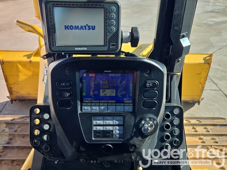 2022-komatsu-d61pxi-24-image-55
