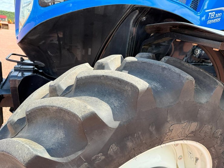 new-holland-t8.320-image-18