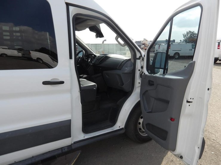 2017-ford-transit-image-10