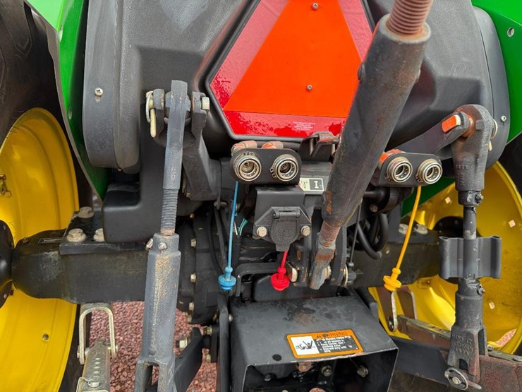 john-deere-5320-image-37