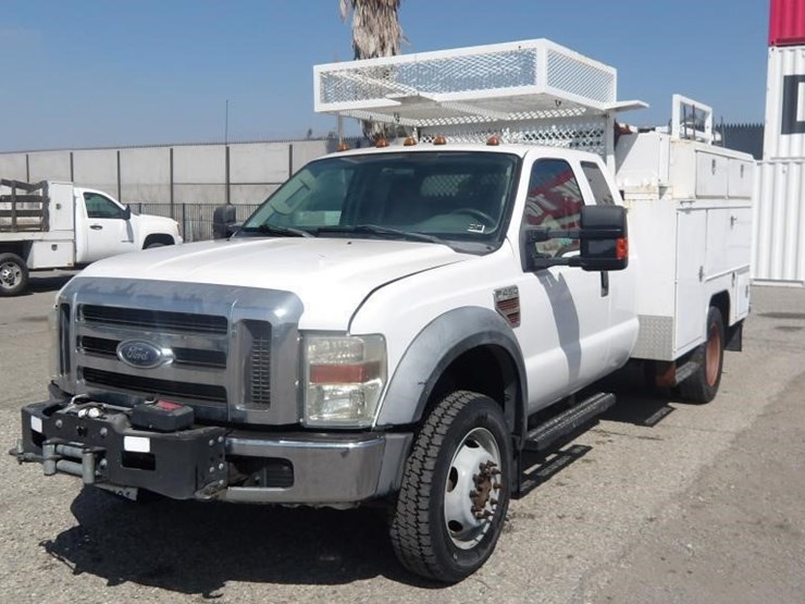 2010-ford-f450-image-1