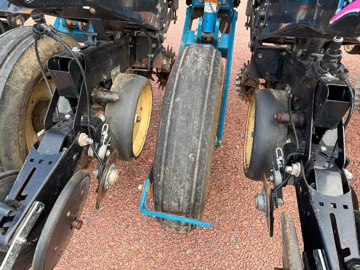 1999-kinze-2000-image-34