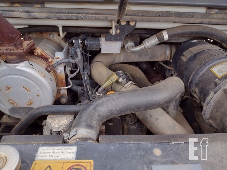 2019-takeuchi-tl8-image-18