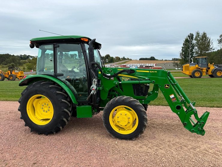 john-deere-5075e-image-3