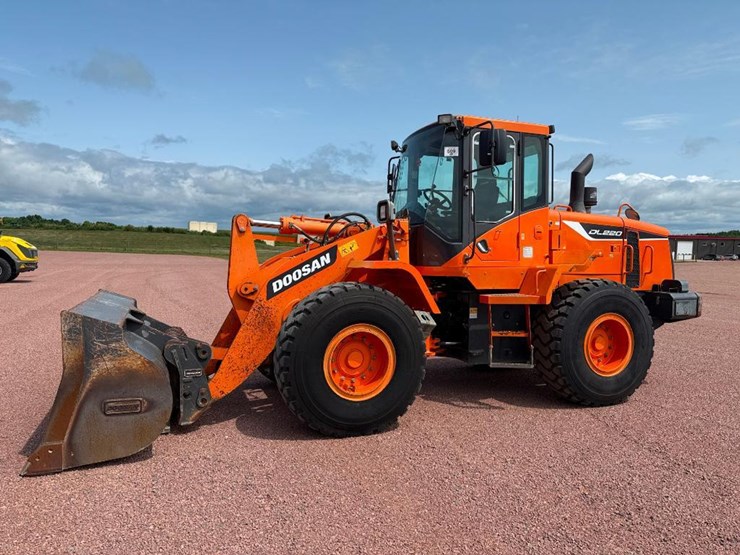doosan-dl220-5-image-1