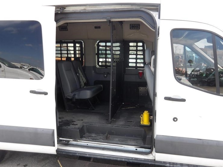 2017-ford-transit-image-11