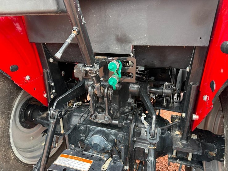 case-ih-farmall-50a-image-24