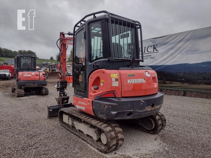 2016-kubota-kx040-4-image-35
