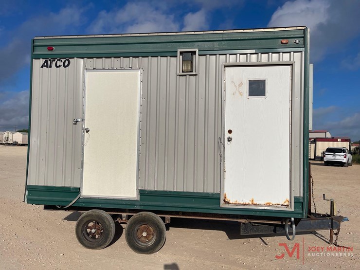 t/a-12'-bathroom/shower-trailer-image-2