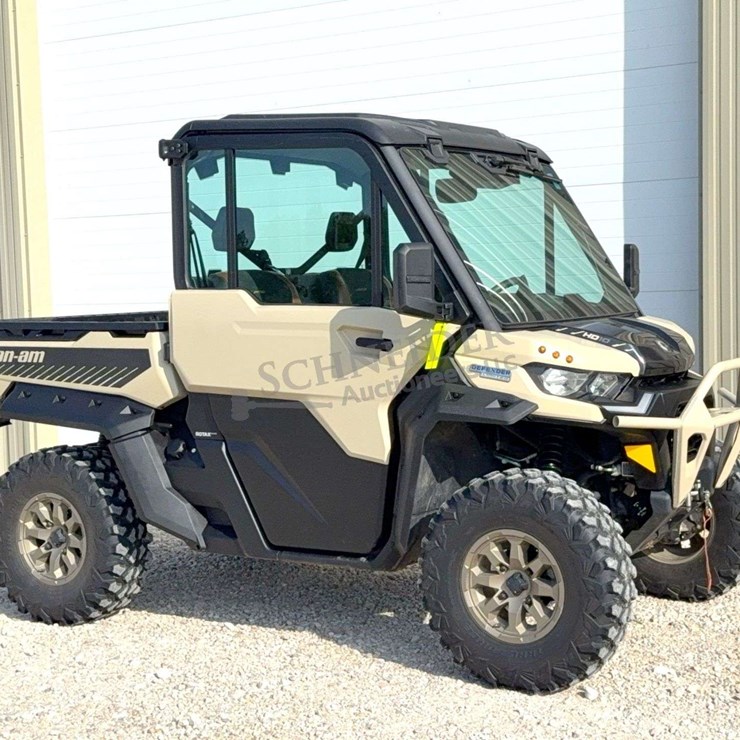 2023 Can-Am HD10 Defender Limited 4x4 UTV