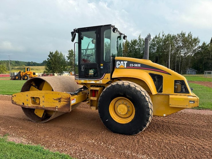 caterpillar-cs-563e-image-6