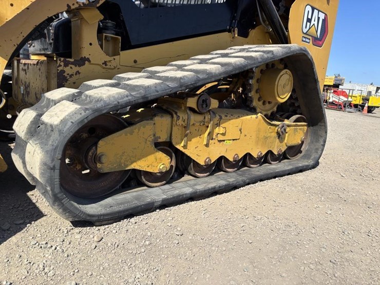 2020-caterpillar-289d3-image-17