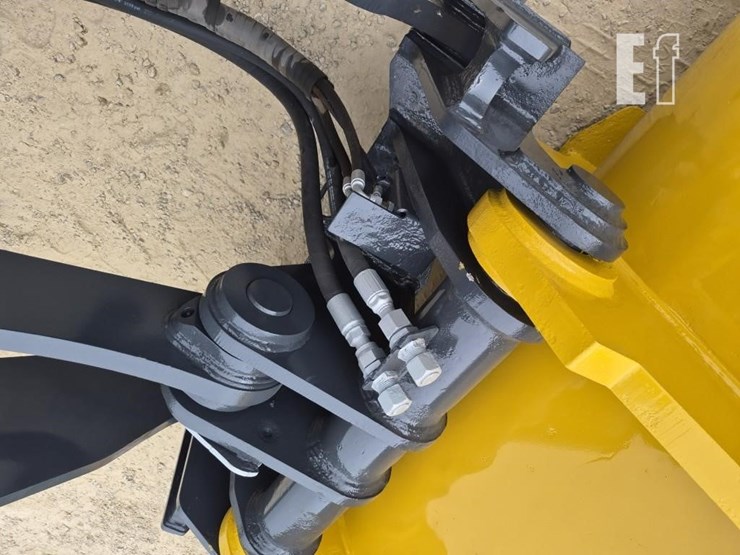 2015-deere-544k-image-17