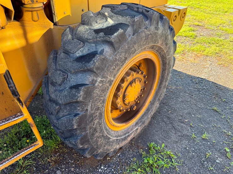 caterpillar-it18b-image-21