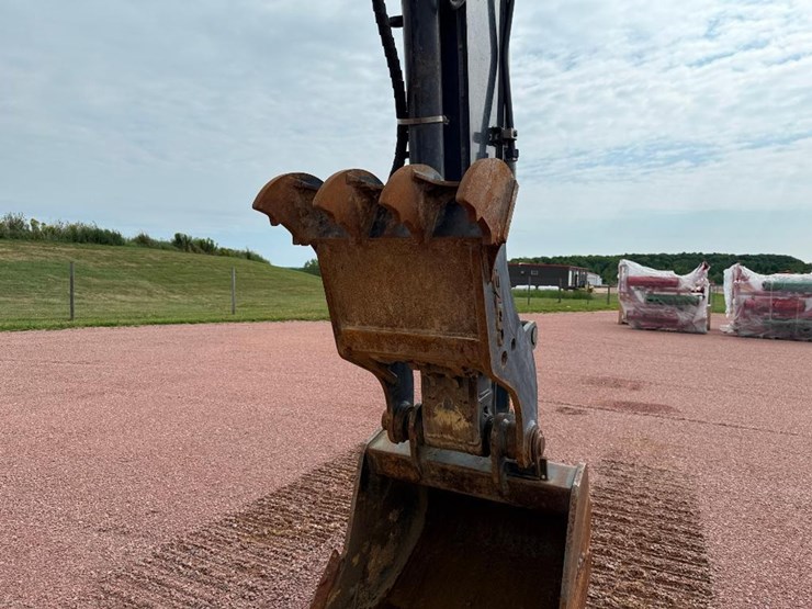 deere-130g-image-32