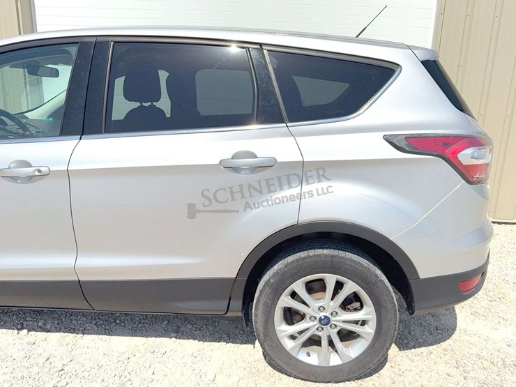 2017-ford-escape-se-image-59