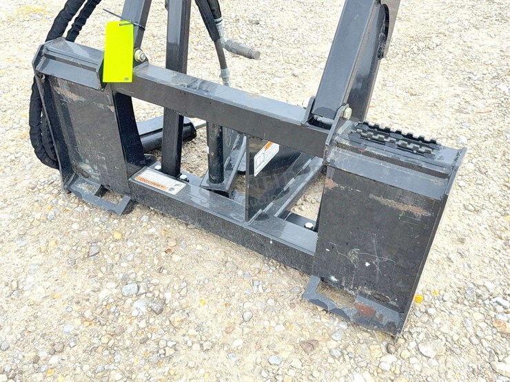 kubota-stp25-skid-steer-tree-puller-image-11