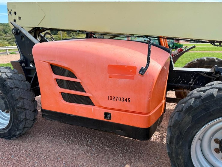 2014-jlg-g6-42a-image-20