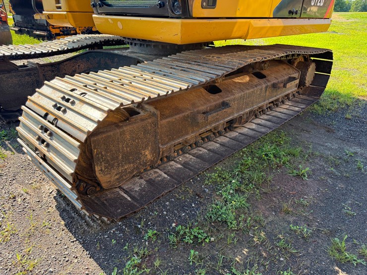 caterpillar-312d-image-11