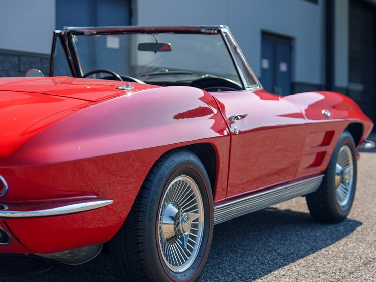 #1032-•-1964-chevrolet-corvette-convertible-image-51