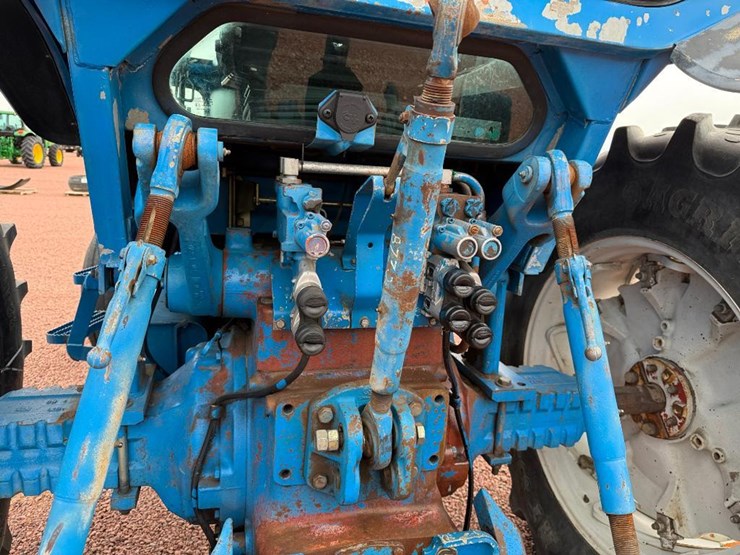 ford-8630-image-27
