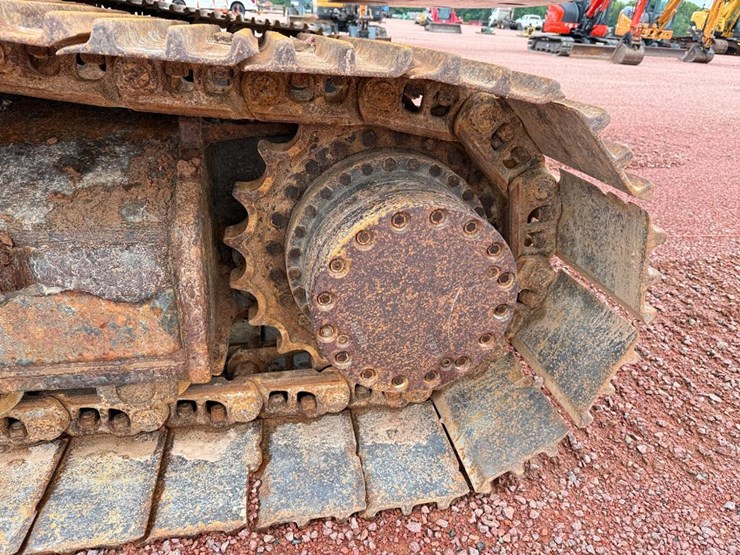john-deere-2010-image-10
