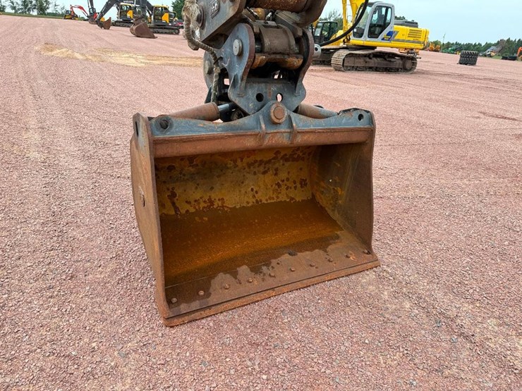 deere-210c-w-image-24