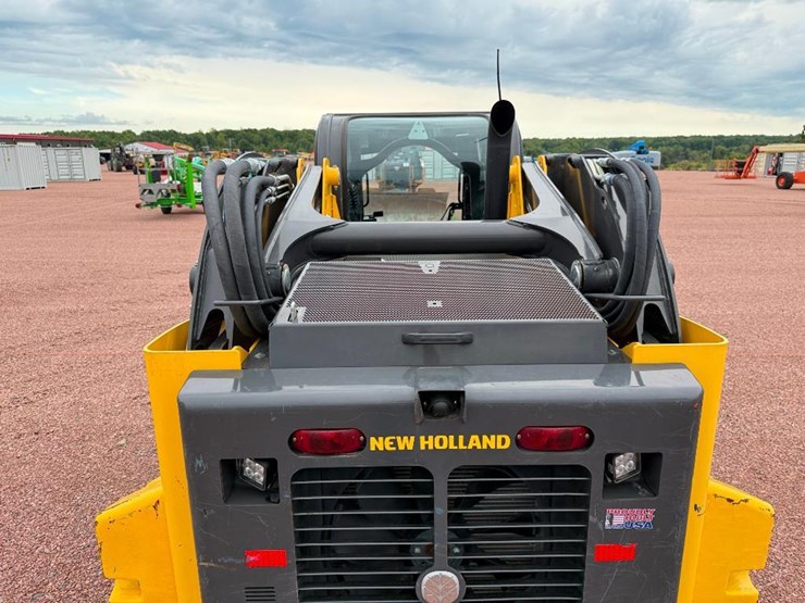 new-holland-c362-image-27