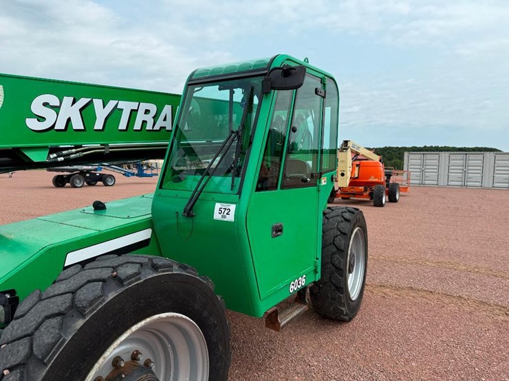 2015-sky-trak-6036-image-24