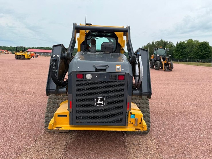 2022-deere-333g-image-5