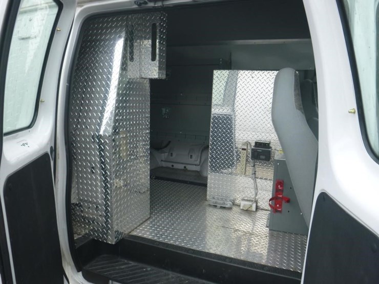 2003-ford-econoline-350-image-7