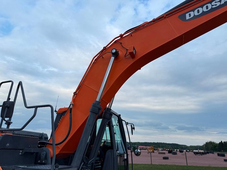 2016-doosan-dx225-lc-5-image-30
