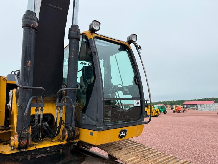 john-deere-2010-image-22
