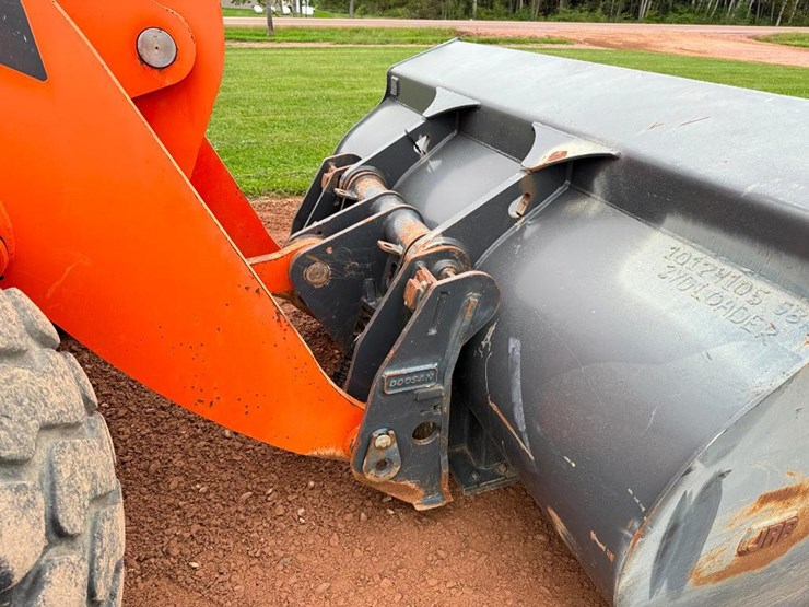 2017-doosan-dl250-5-image-34