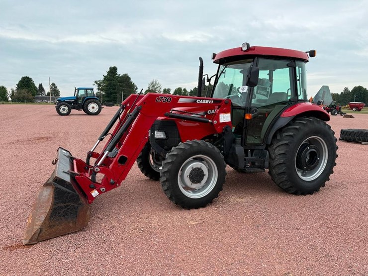case-ih-farmall-70-image-1