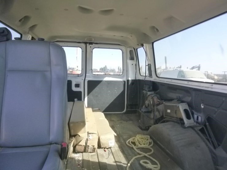 2008-ford-e350-image-19