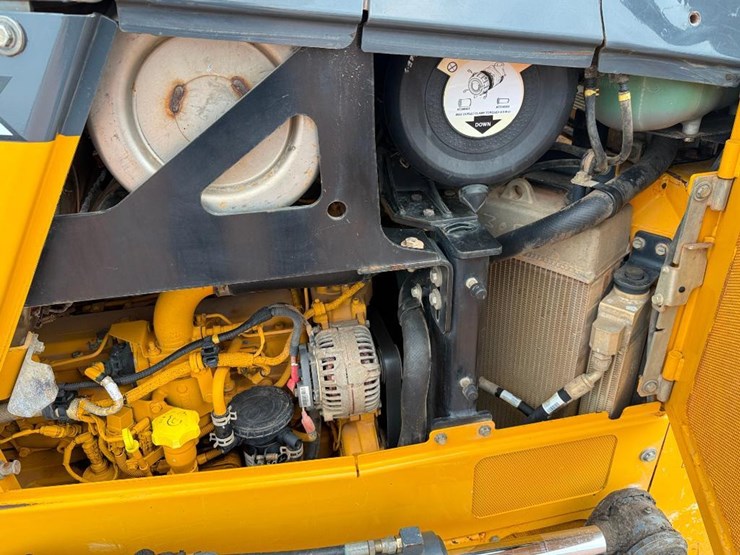 deere-700k-lgp-image-41