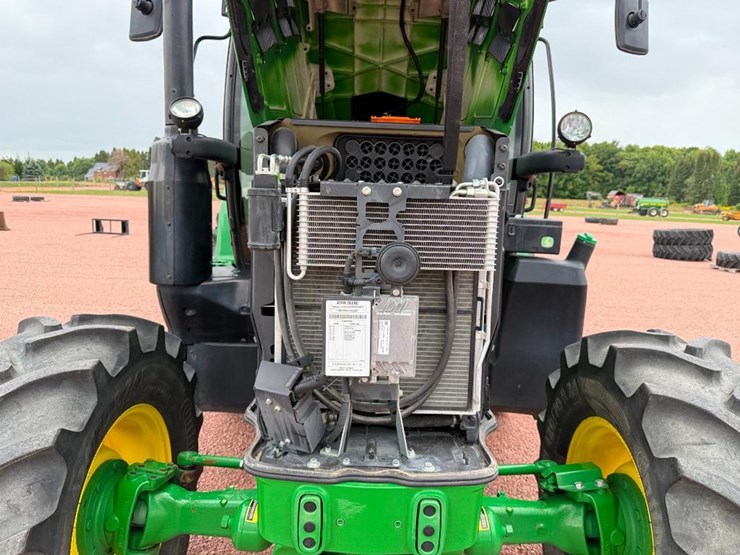john-deere-6120r-image-36