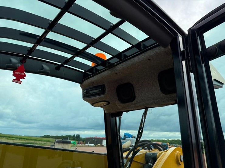2021-caterpillar-th255c-image-41