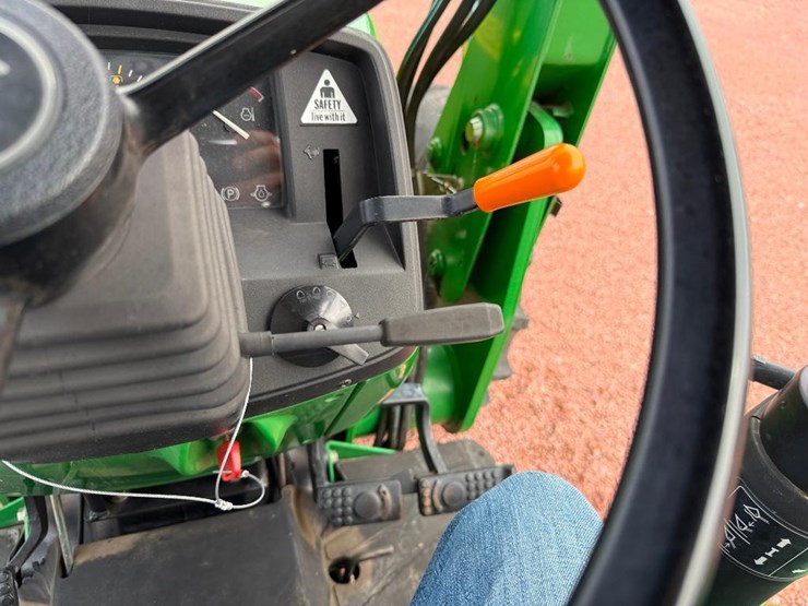 john-deere-5320-image-47