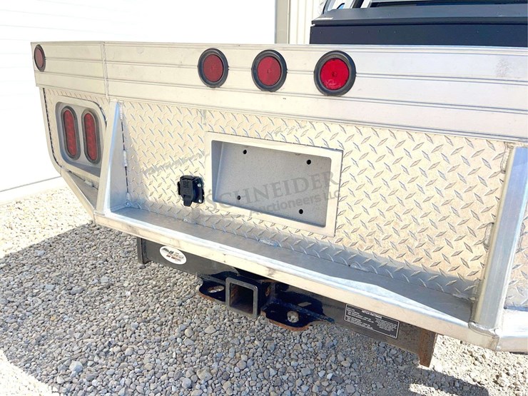 2021-ford-f350-image-26