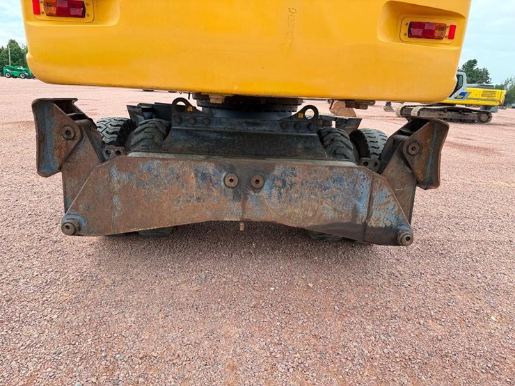 deere-210c-w-image-33