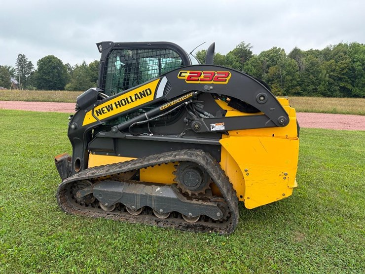 new-holland-c232-image-6