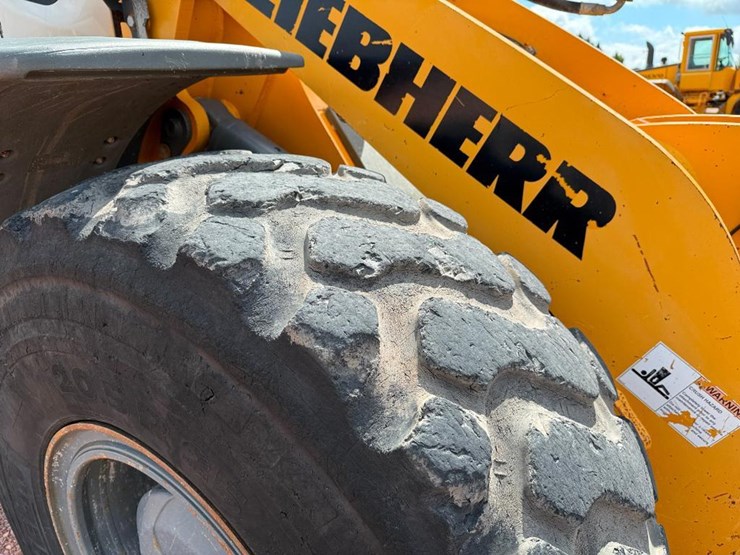 liebherr-l546-image-9