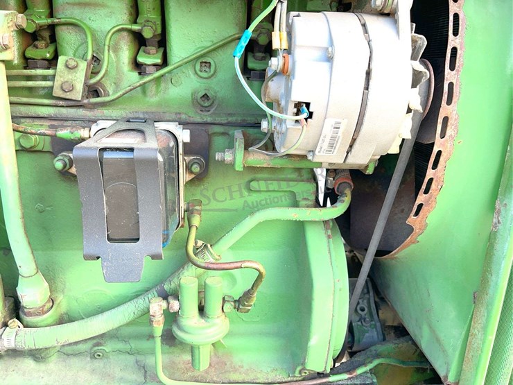 john-deere-4010-image-15