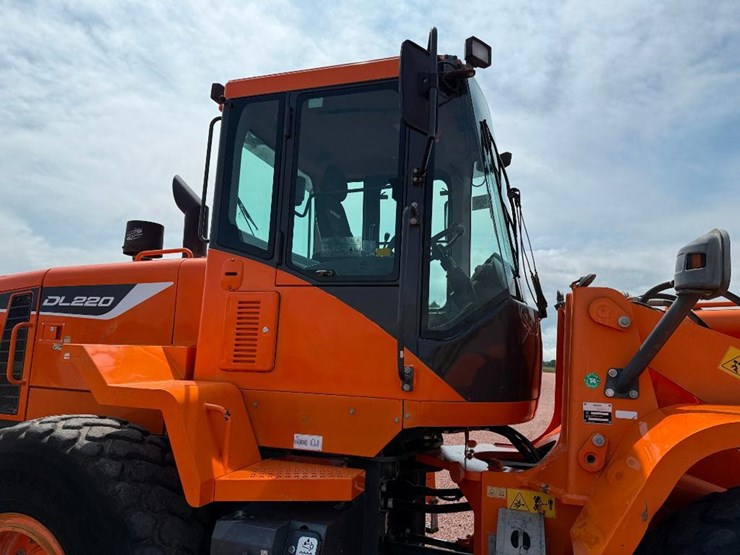 doosan-dl220-5-image-12