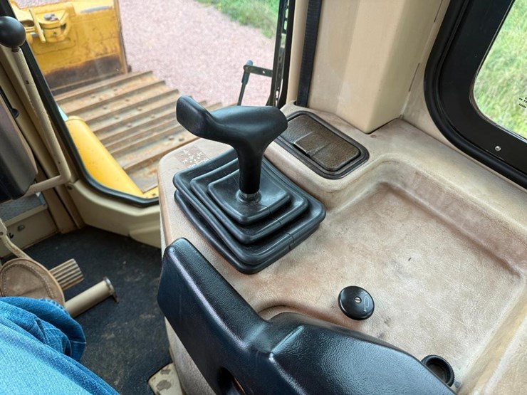 caterpillar-d6m-lgp-image-53